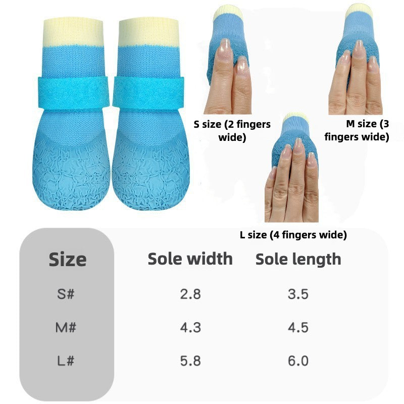 New pet shoes to protect the soles of feet