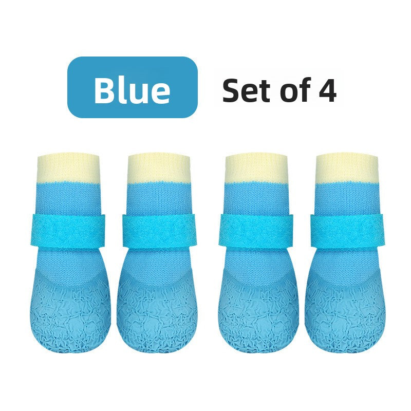 New pet shoes to protect the soles of feet